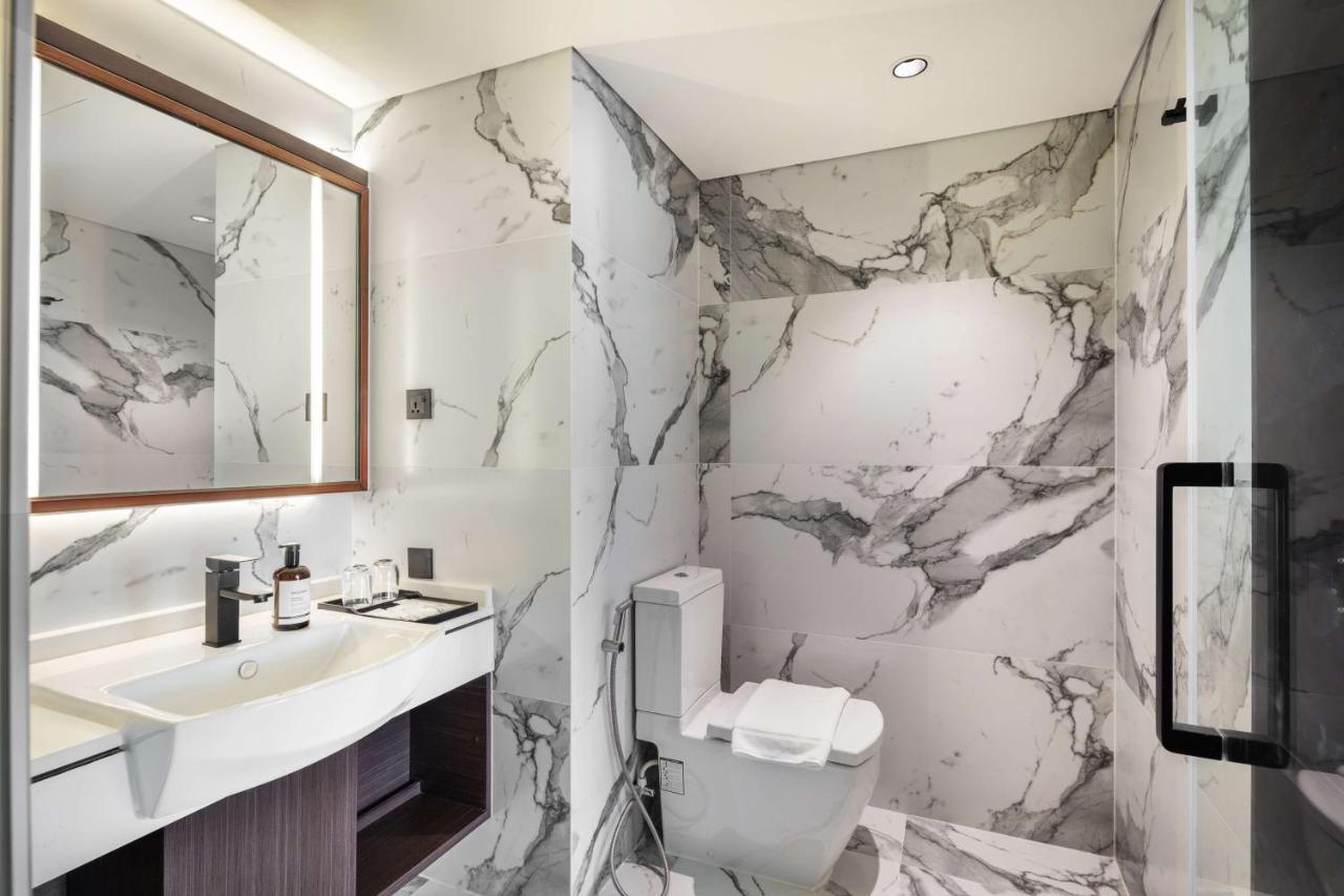 Best Western Click Sathorn 11 กรุงเทพมหานคร ภายนอก รูปภาพ