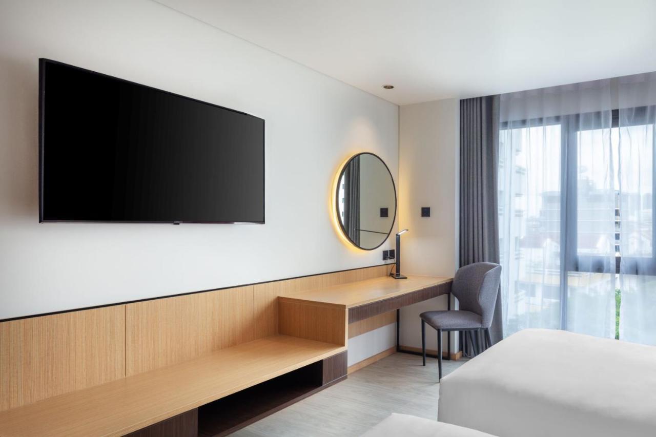Best Western Click Sathorn 11 กรุงเทพมหานคร ภายนอก รูปภาพ