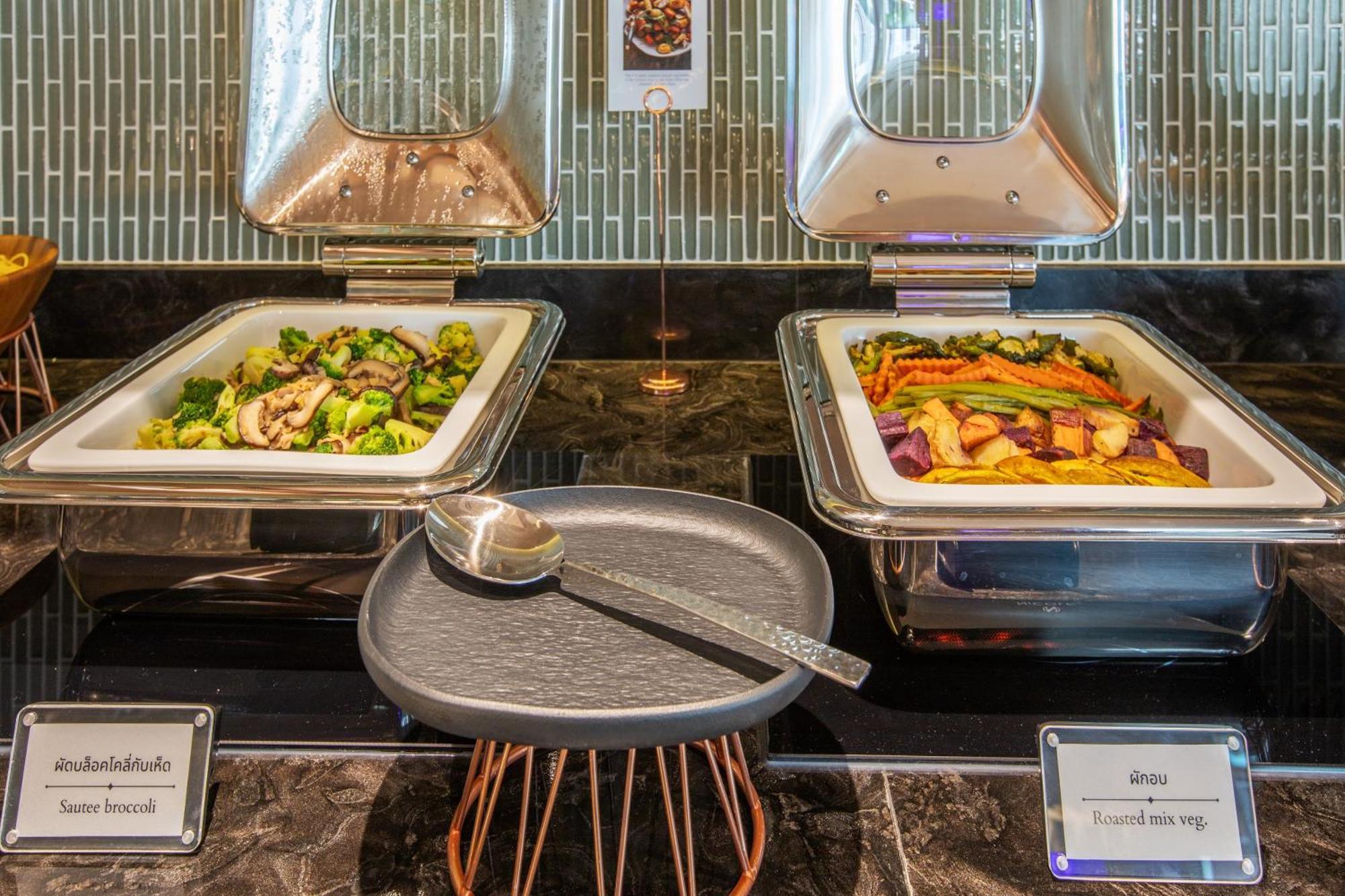 Best Western Click Sathorn 11 กรุงเทพมหานคร ภายนอก รูปภาพ